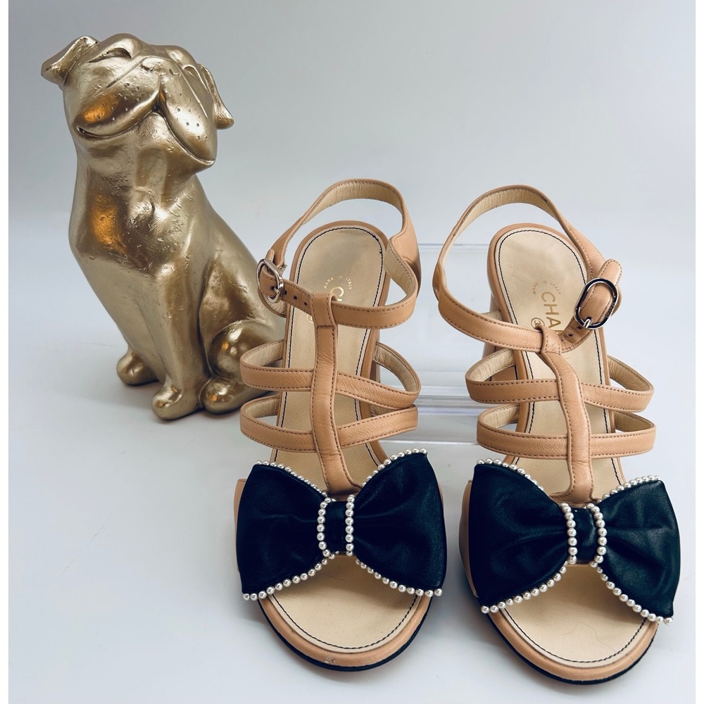 Chanel Beige Strappy Black Bow Faux Pearls Lambskin Leather EU 35 US 5 16P
